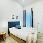 Apartment Urania By Soho Boutique *
