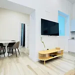 Apartment Urania By Soho Boutique *