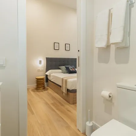 Urania Cadiz Apartments *