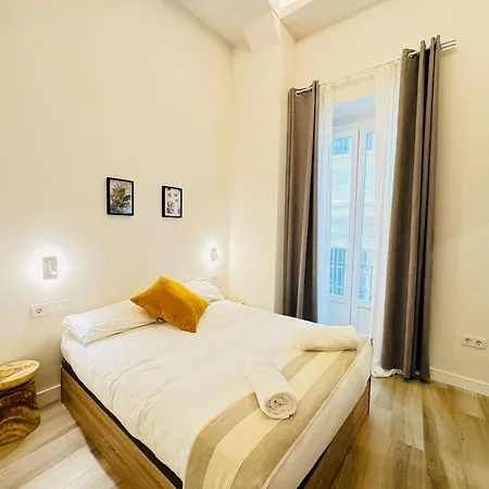 Urania Cadiz Apartments Apartamento Cádis