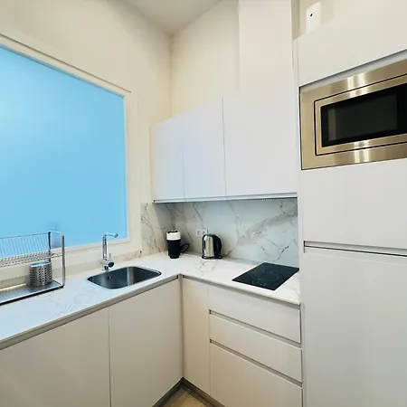 Urania Cadiz Apartments *