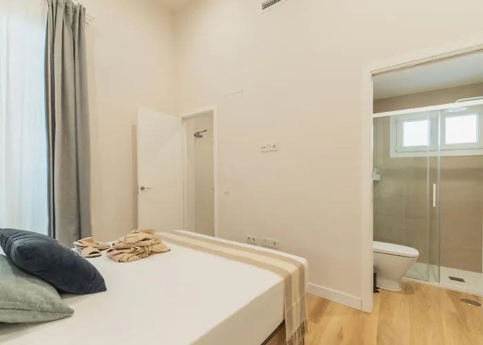 Urania By Soho Boutique *