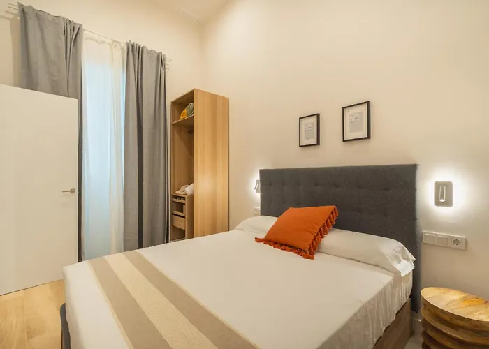 Urania By Soho Boutique *