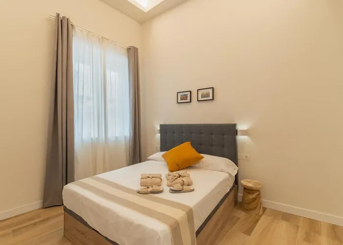 Urania By Soho Boutique *